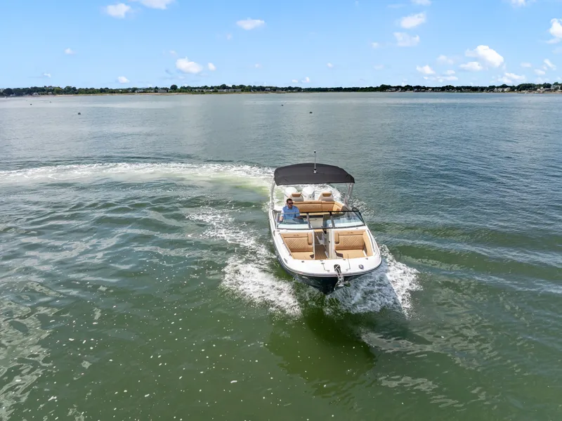 Slide: The Image of Sea Ray SDX 290 Outboard 2026 - 30