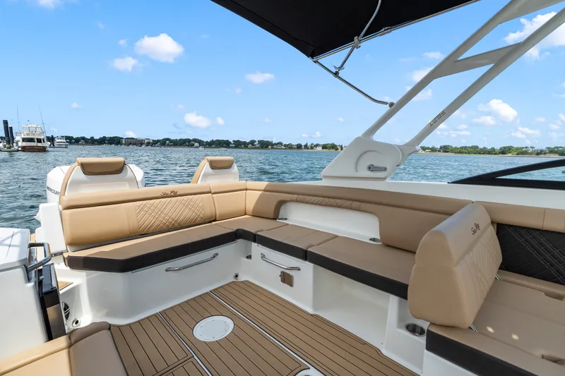 Slide: The Image of Sea Ray SDX 290 Outboard 2026 - 9