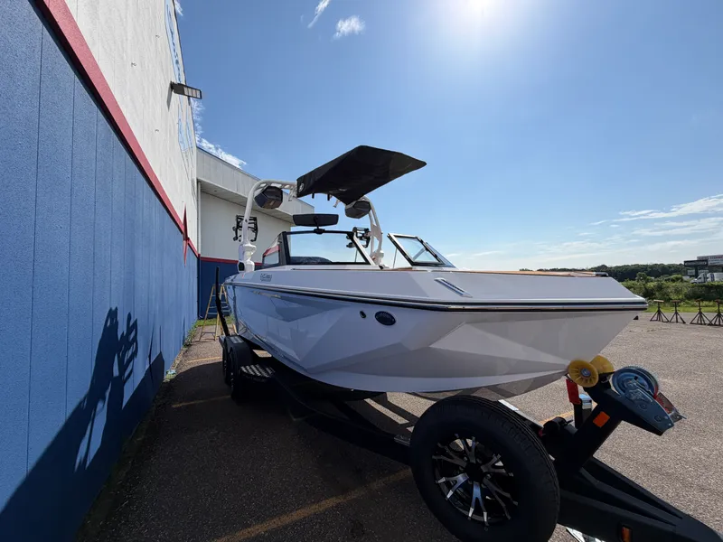 The Image of Nautique Super Air Nautique GS22 2026 - 1