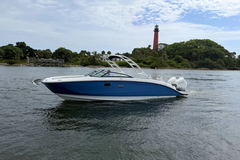 The Image of Sea Ray SDX 290 Outboard 2026 - 0