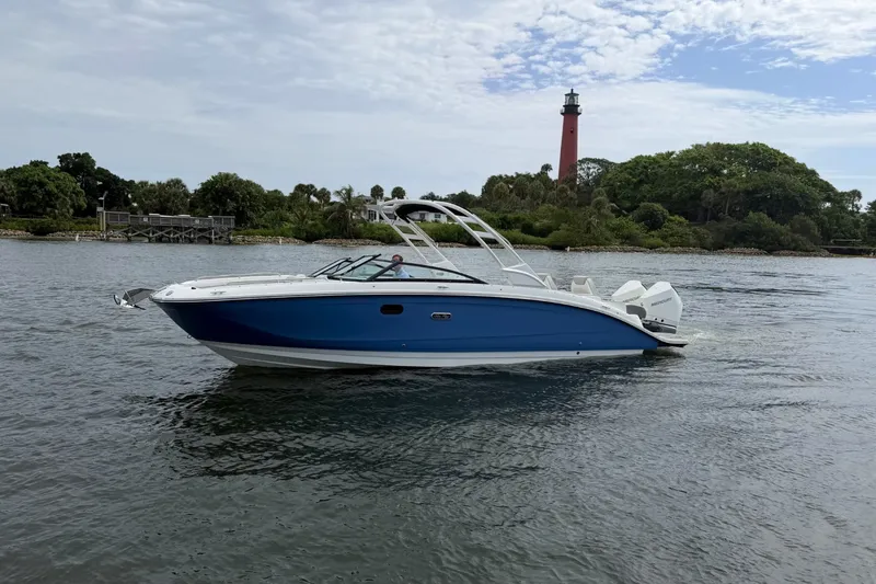 Slide: The Image of Sea Ray SDX 290 Outboard 2026 - 1