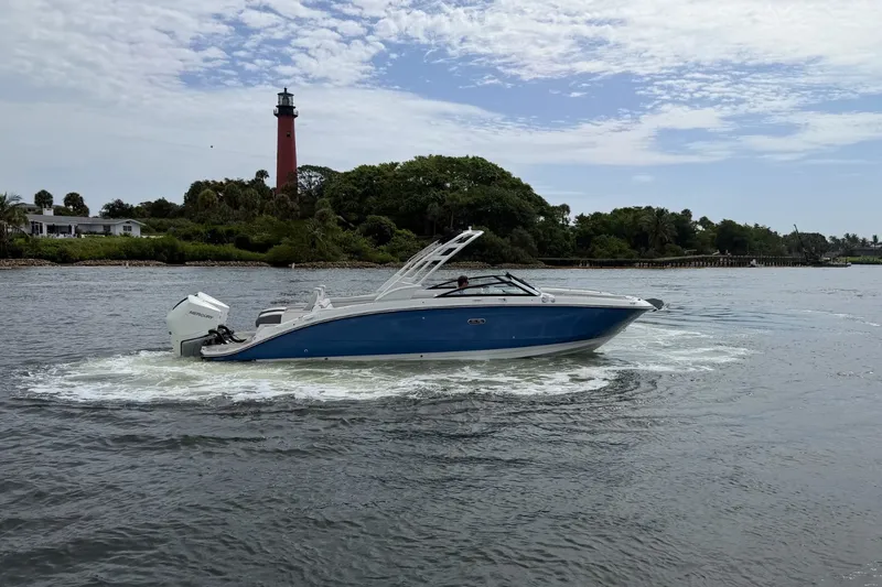 Slide: The Image of Sea Ray SDX 290 Outboard 2026 - 9