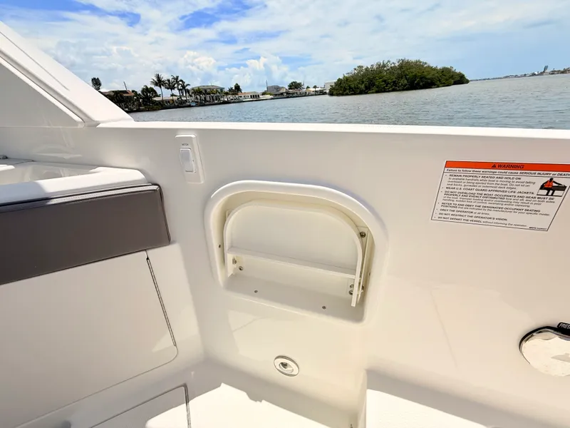Slide: The Image of Sea Ray SLX 310 Outboard 2026 - 36