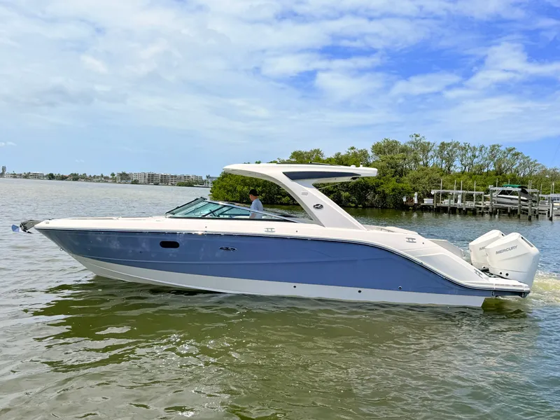 Slide: The Image of Sea Ray SLX 310 Outboard 2026 - 11