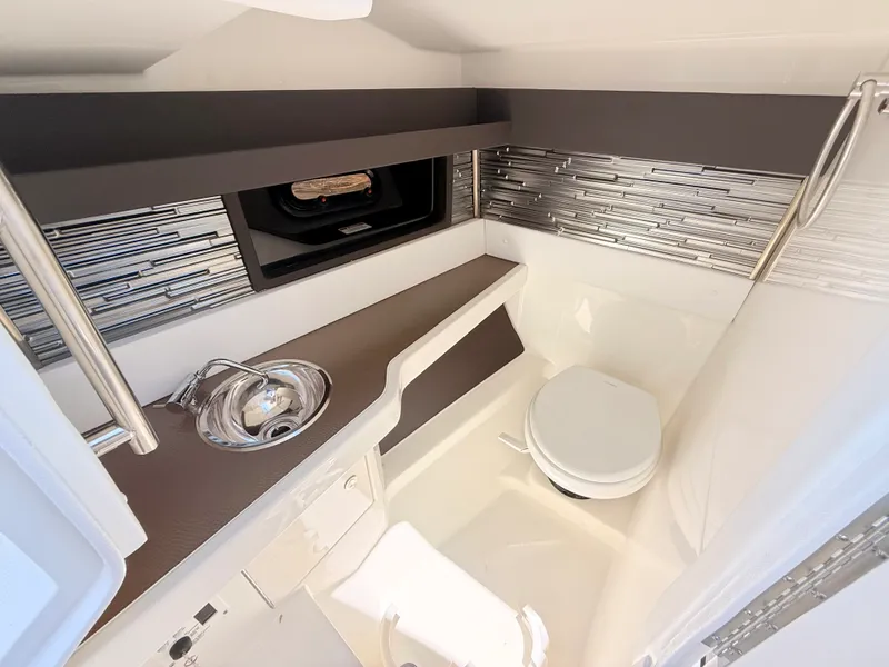 Slide: The Image of Sea Ray SLX 310 Outboard 2026 - 66