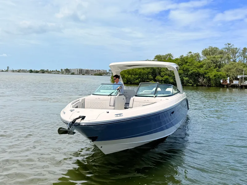 Slide: The Image of Sea Ray SLX 310 Outboard 2026 - 5