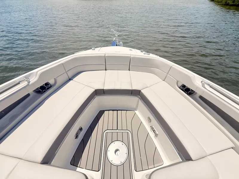 Slide: The Image of Sea Ray SLX 310 Outboard 2026 - 23