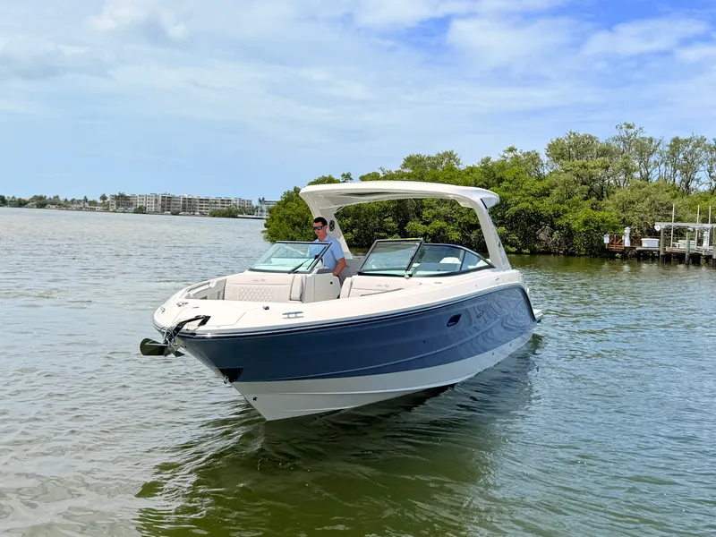 Slide: The Image of Sea Ray SLX 310 Outboard 2026 - 6