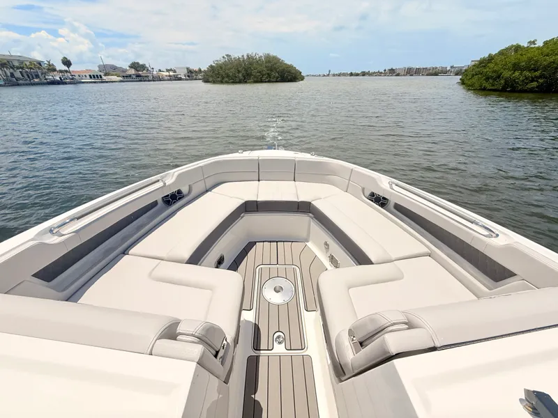Slide: The Image of Sea Ray SLX 310 Outboard 2026 - 22