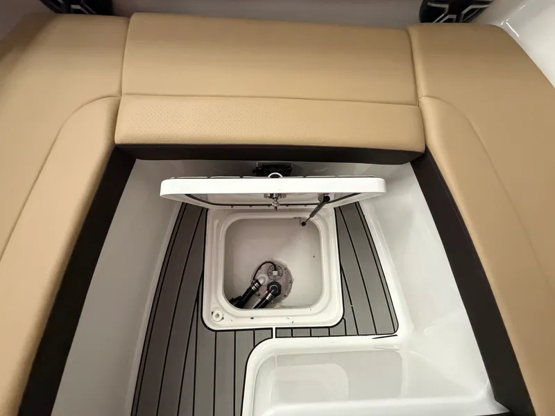 Slide: The Image of Sea Ray SDX 270 Surf 2026 - 49