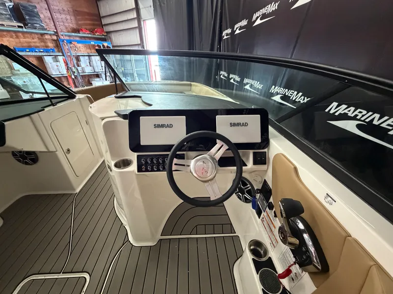 Slide: The Image of Sea Ray SDX 270 Surf 2026 - 35
