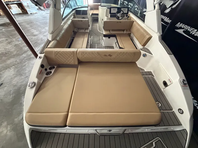 Slide: The Image of Sea Ray SDX 270 Surf 2026 - 10