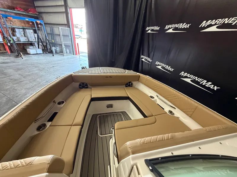 Slide: The Image of Sea Ray SDX 270 Surf 2026 - 47