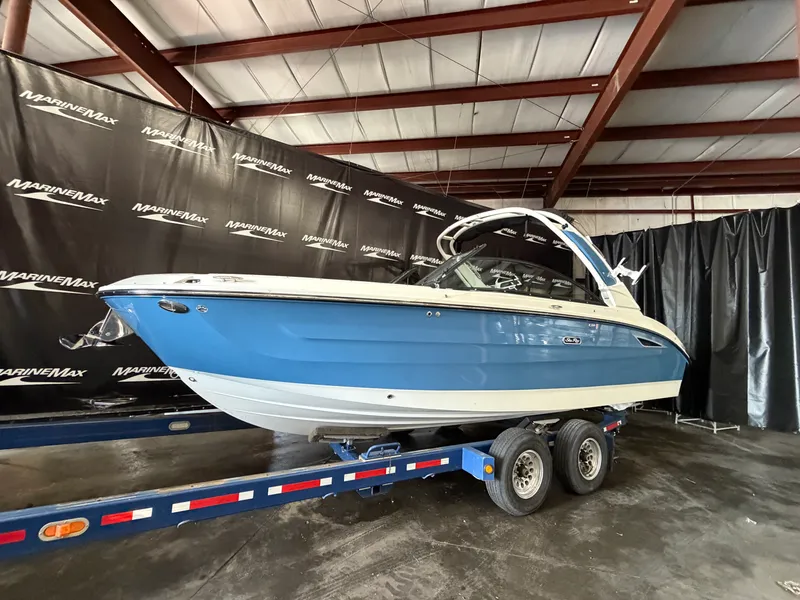 Slide: The Image of Sea Ray SDX 270 Surf 2026 - 4