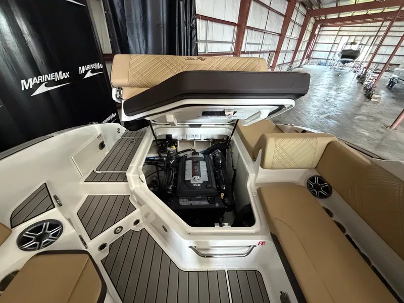 Slide: The Image of Sea Ray SDX 270 Surf 2026 - 24