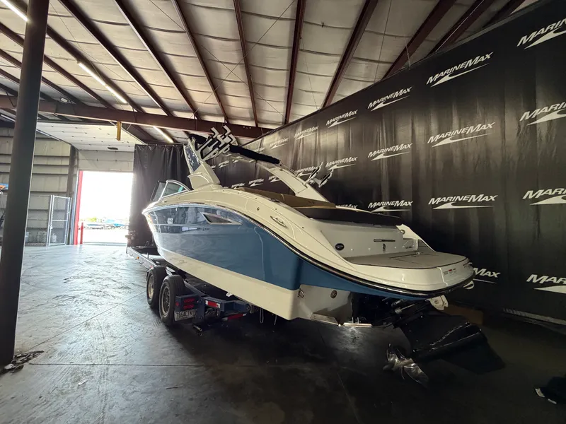 Slide: The Image of Sea Ray SDX 270 Surf 2026 - 6