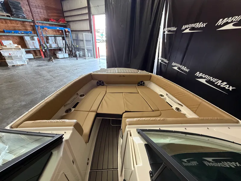 Slide: The Image of Sea Ray SDX 270 Surf 2026 - 44