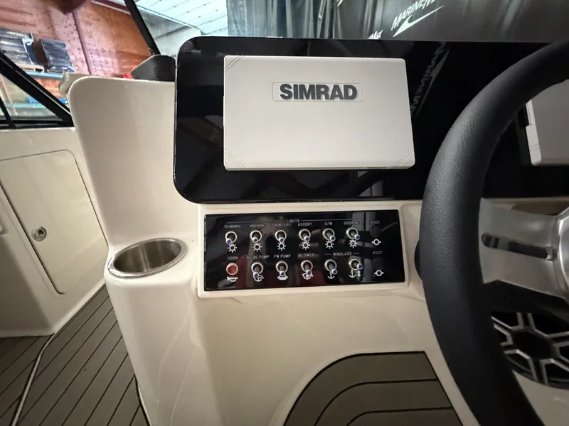 Slide: The Image of Sea Ray SDX 270 Surf 2026 - 34