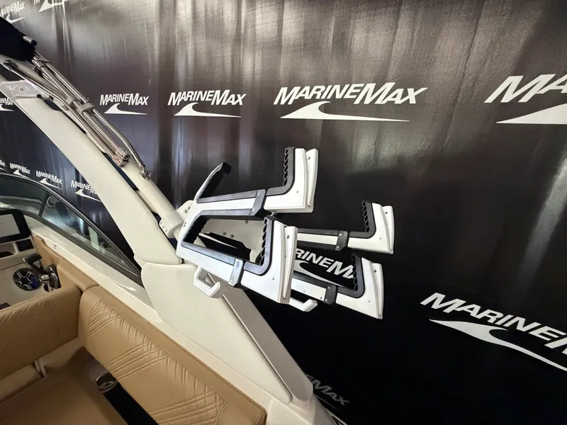 Slide: The Image of Sea Ray SDX 270 Surf 2026 - 17