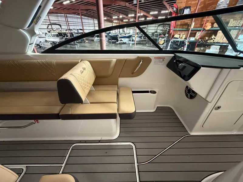 Slide: The Image of Sea Ray SDX 270 Surf 2026 - 28