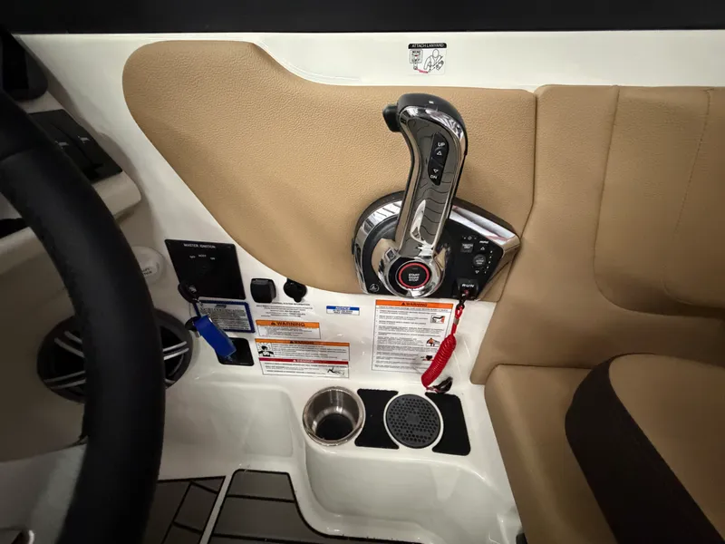 Slide: The Image of Sea Ray SDX 270 Surf 2026 - 33