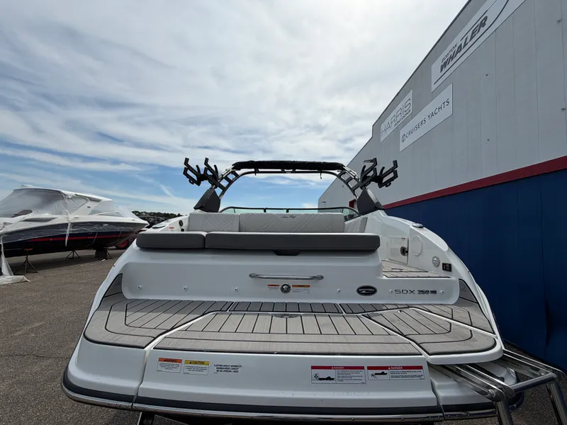 Slide: The Image of Sea Ray SDX 250 Surf 2026 - 8