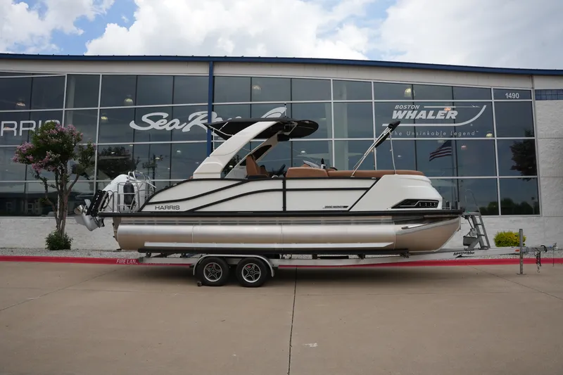 The Image of Harris 230 Grand Mariner 2026 - 0