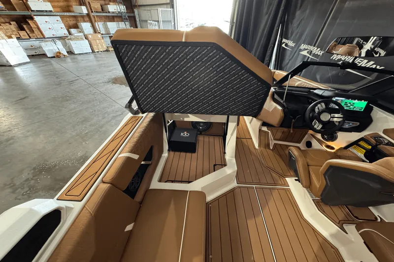 Slide: The Image of Nautique Super Air Nautique GS22 2025 - 29