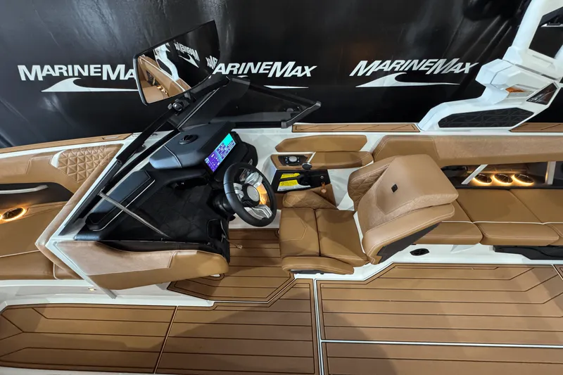 Slide: The Image of Nautique Super Air Nautique GS22 2025 - 31