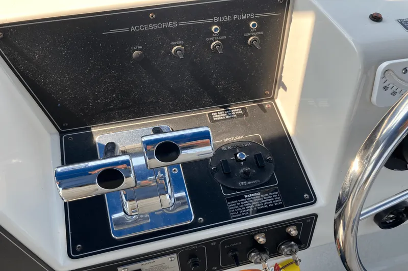 Slide: The Image of Carver 38 EXPRESS 1993 - 16