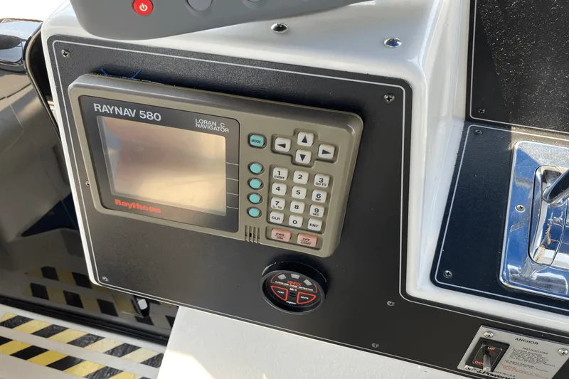 Slide: The Image of Carver 38 EXPRESS 1993 - 17