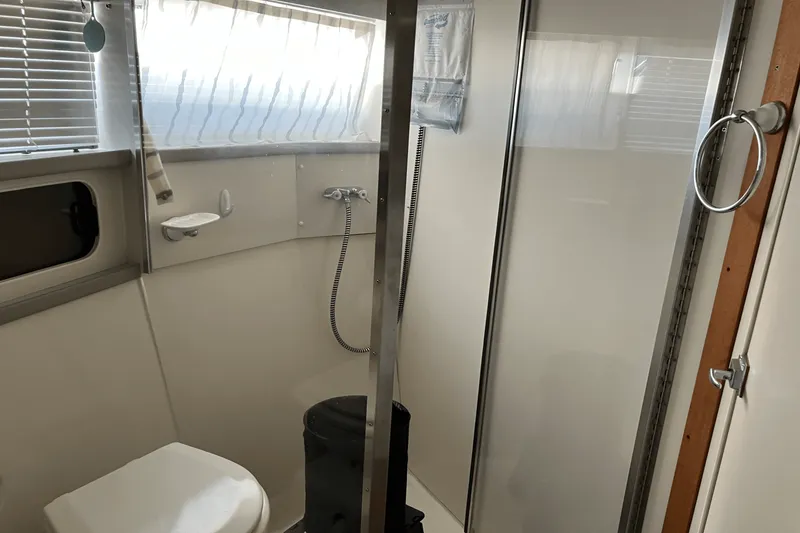 Slide: The Image of Carver Yachts 38 EXPRESS 1993 - 41