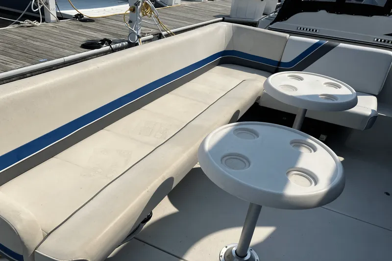 Slide: The Image of Carver Yachts 38 EXPRESS 1993 - 7