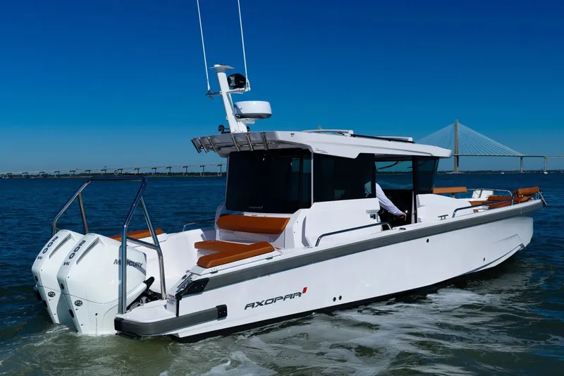 Slide: The Image of Axopar 29 XC Cross Cabin 2026 - 6