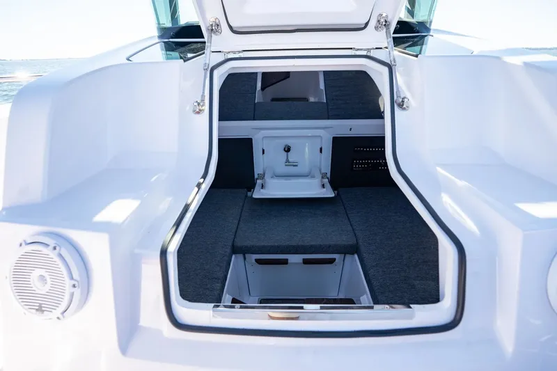 Slide: The Image of Axopar 29 XC Cross Cabin 2026 - 4
