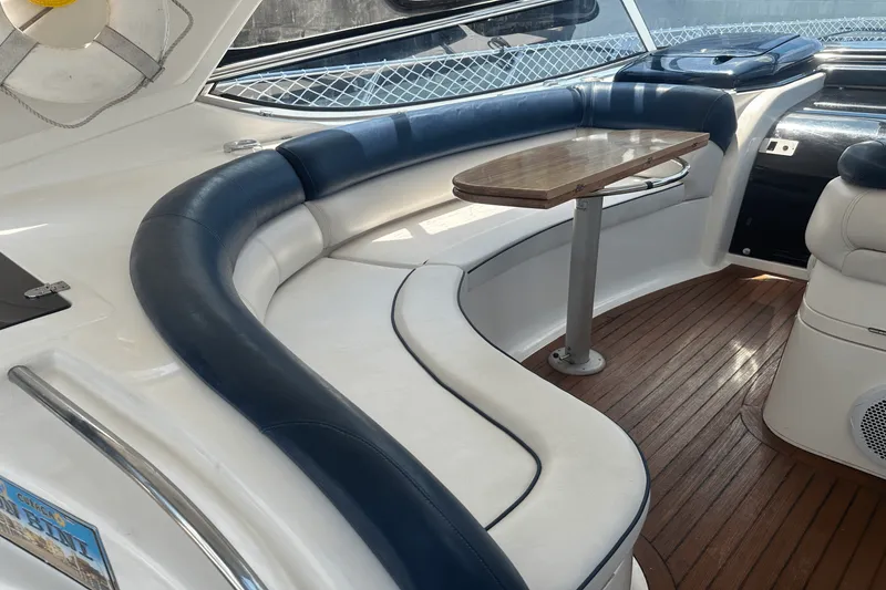 Slide: The Image of Sealine S43 2003 - 10