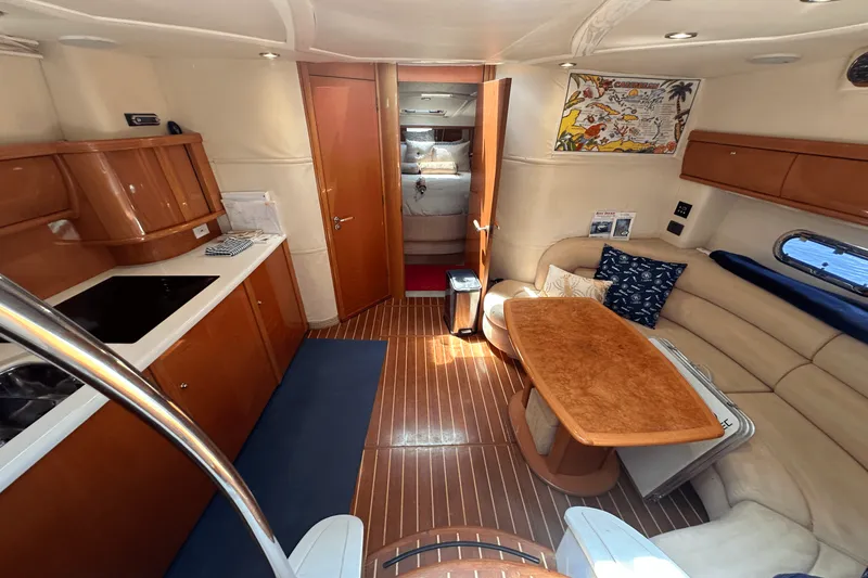 Slide: The Image of Sealine S43 2003 - 20