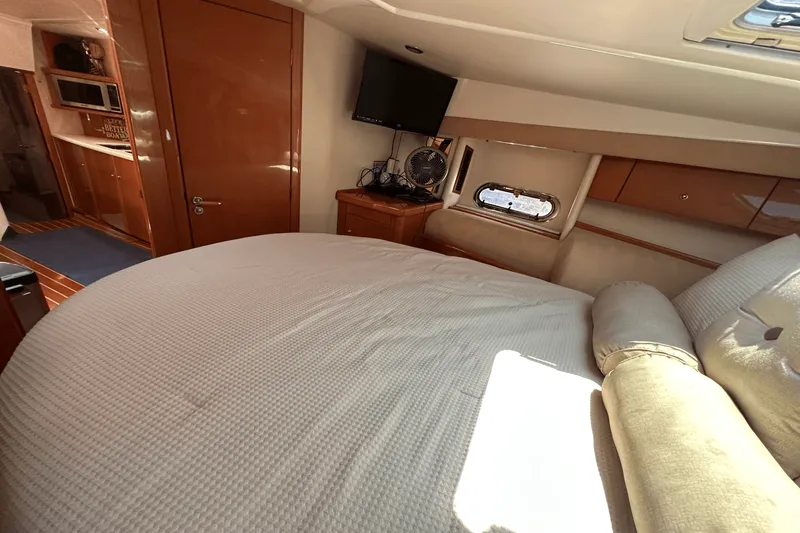 Slide: The Image of Sealine S43 2003 - 27