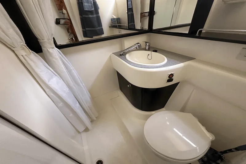 Slide: The Image of Sealine S43 2003 - 32