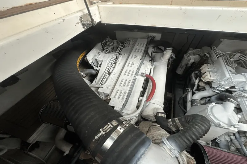 Slide: The Image of Sealine S43 2003 - 40