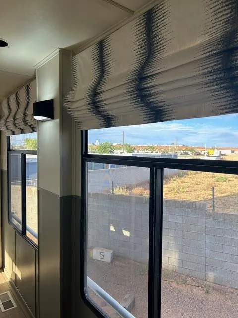 Slide: The Image of Interior view of 2008 Sumerset Red Rocks Trip 5 with large windows and patterned blinds. - 16