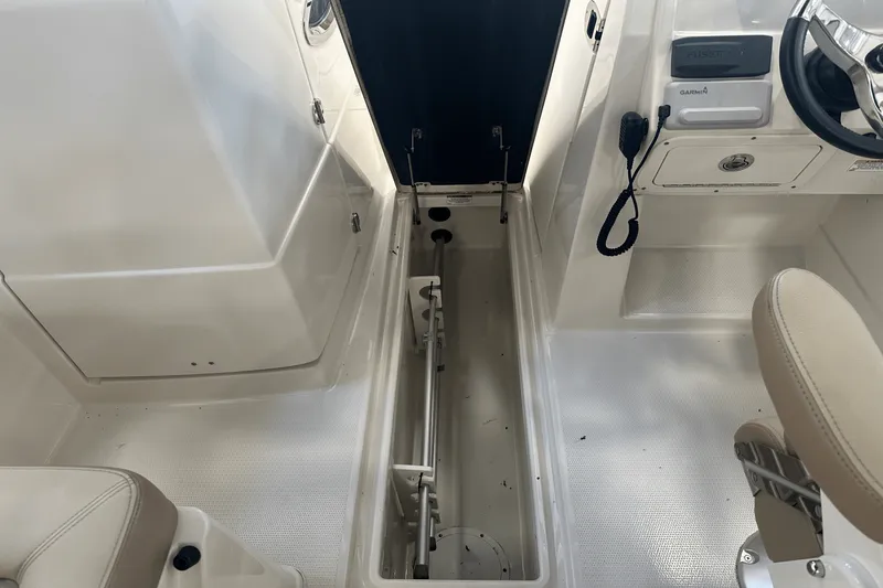 Slide: The Image of Sailfish 275 DC 2018 - 9