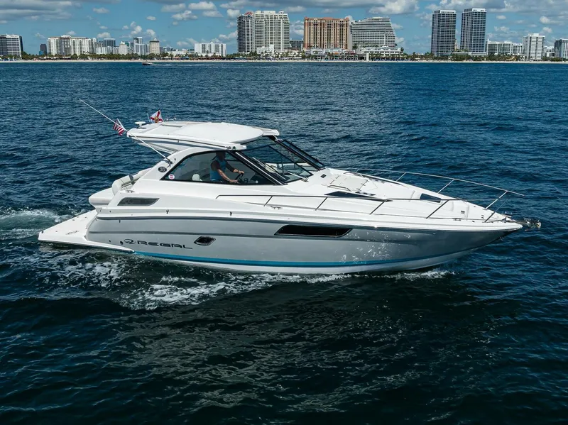 Slide: The Image of Regal 35 Sport Coupe 2020 - 37