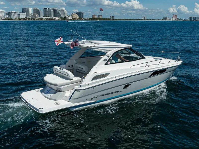 Slide: The Image of Regal 35 Sport Coupe 2020 - 43