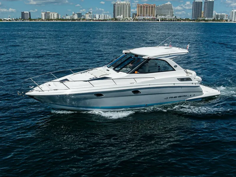 Slide: The Image of Regal 35 Sport Coupe 2020 - 40