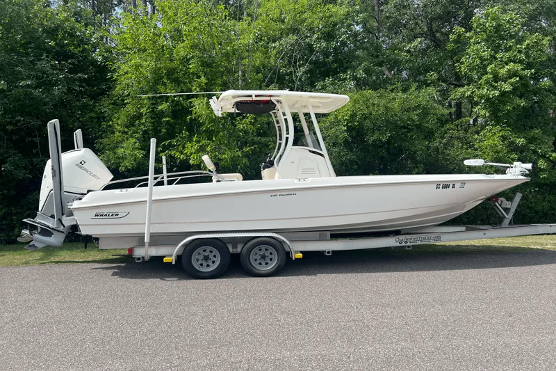 The Image of Boston Whaler 240 DAUNTLESS 2019 - 0