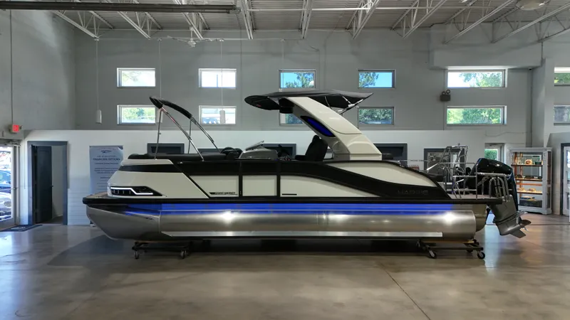 The Image of Harris 230 Grand Mariner 2026 - 0