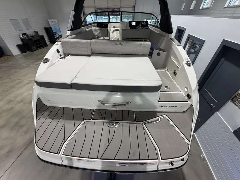 Slide: The Image of Sea Ray SDX 270 Surf 2026 - 5