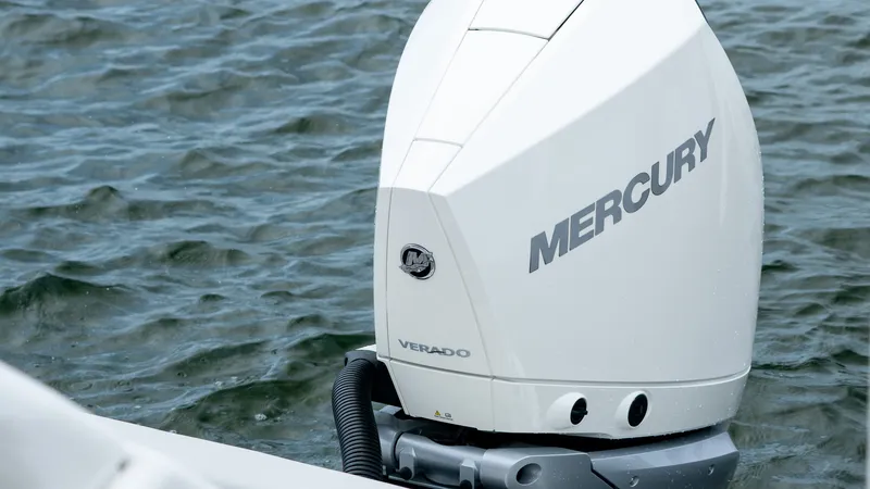 Slide: The Image of Sea Ray SDX 230 Outboard 2026 - 16