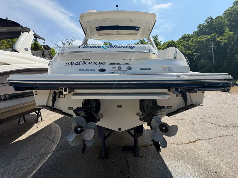 Slide: The Image of Sea Ray 350 SLX 2016 - 10